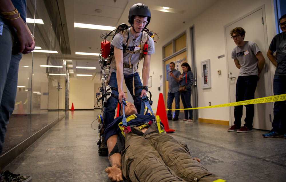 exoskeleton dragging dummy