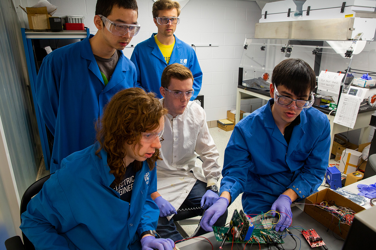A group of students test out the Mi-TEE cubesat