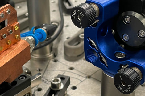 Emulating impossible “unipolar” laser pulses paves the way for processing quantum information