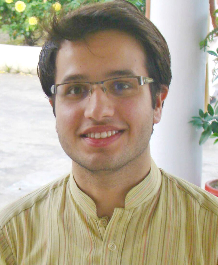 Nouman Khan headshot