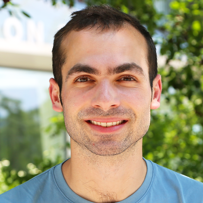 Daniel Adler headshot